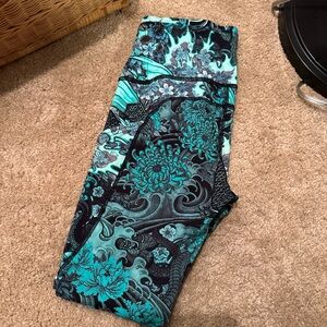 lululemon athletica Teal and Black Patterned Leggings